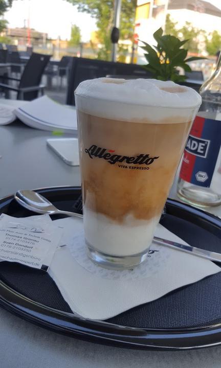 Maschuq Restaurant Cafe Bar Lounge