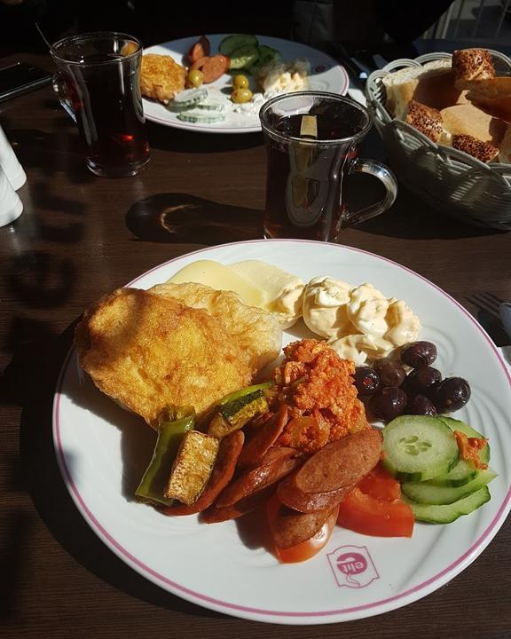 Elit Cafe Restaurant