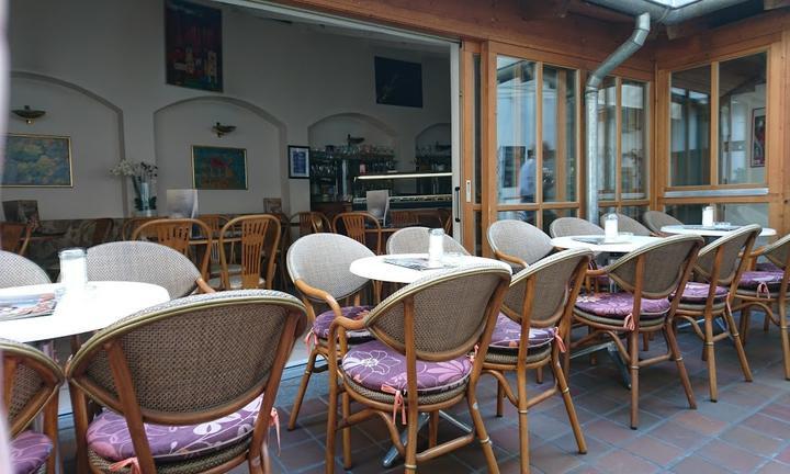 Eis-Cafe Cappuccino Mühldorf