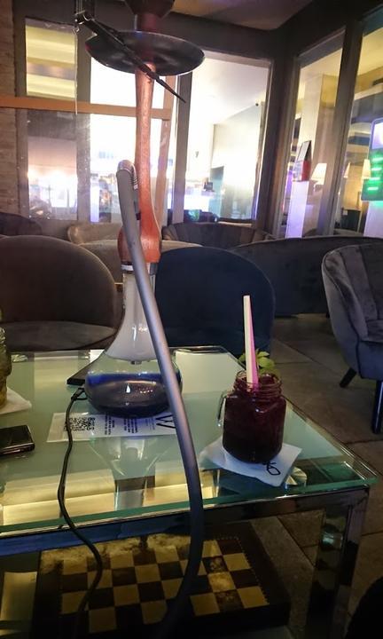 White Lounge