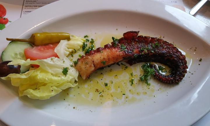 Stogi - Restaurant & Taverna