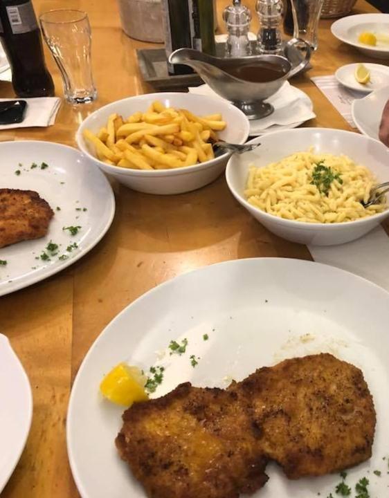 Stogi - Restaurant & Taverna