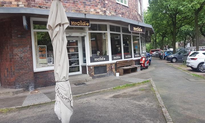 Cafe Mola