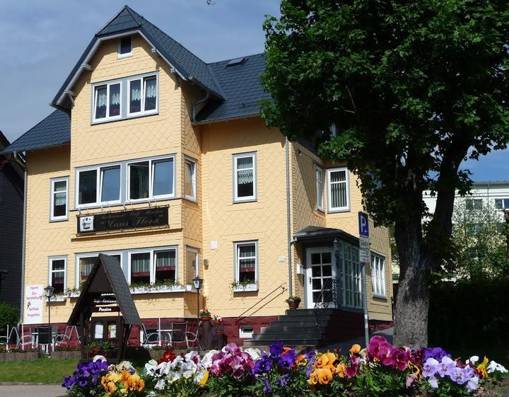 Cafe-Restaurant Und Pension Haus Flora