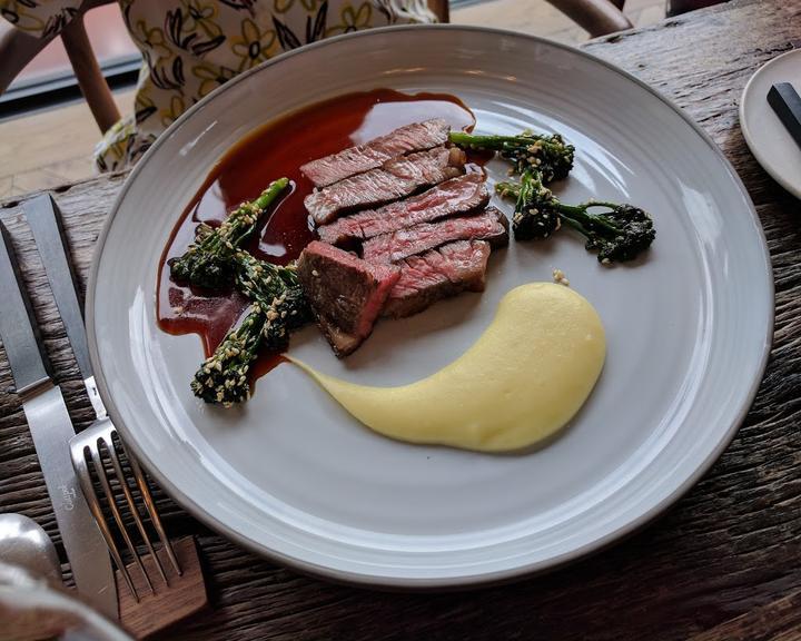 Restaurant Opus V