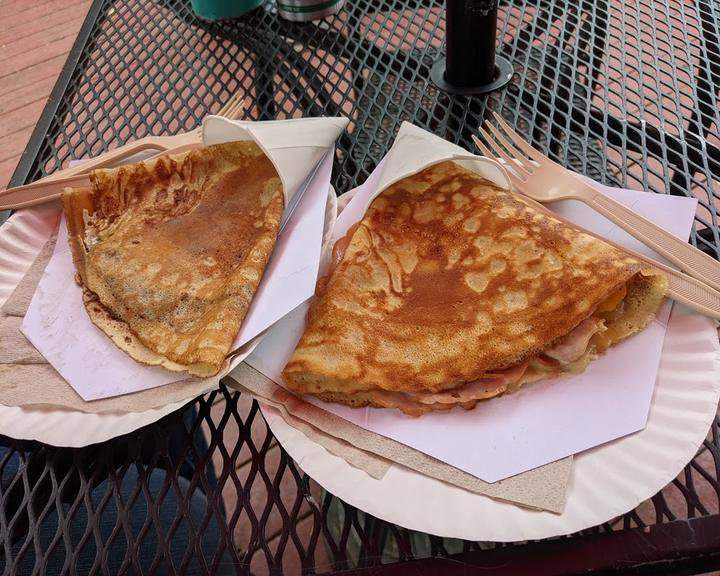 Crepes & Ragout