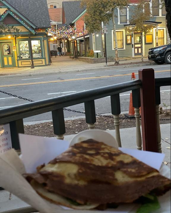 Crepes & Ragout