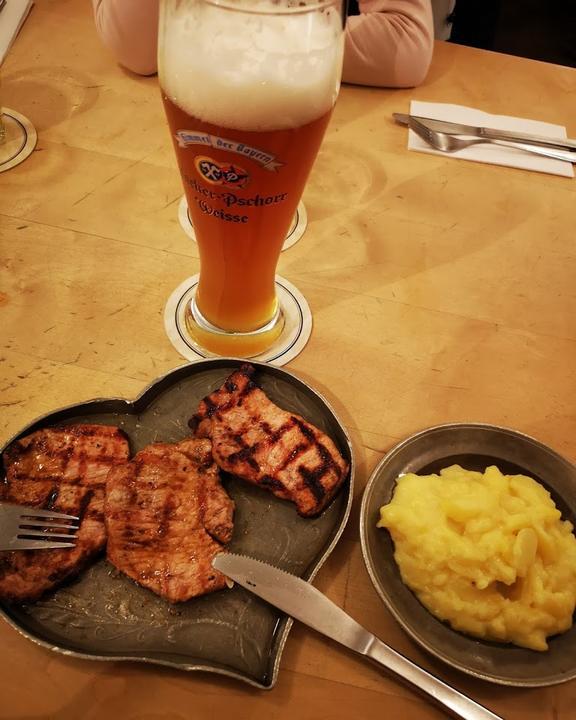 Bratwurstherzl Am Viktualienmarkt