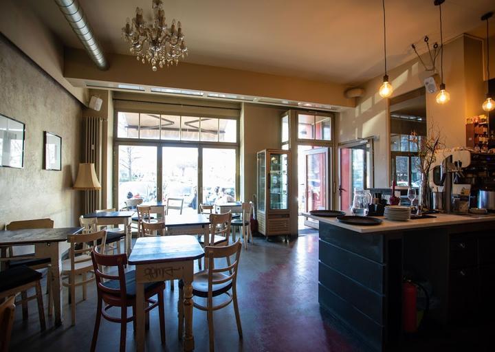 Misirlou Bar