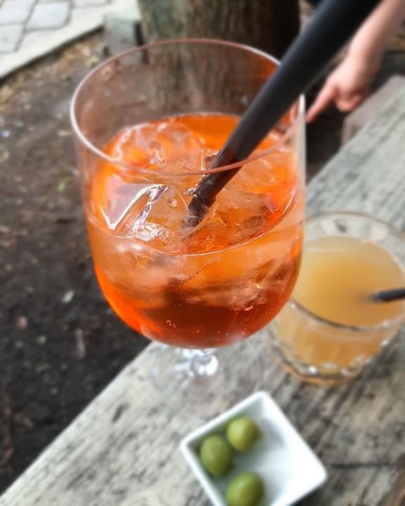 Misirlou Bar