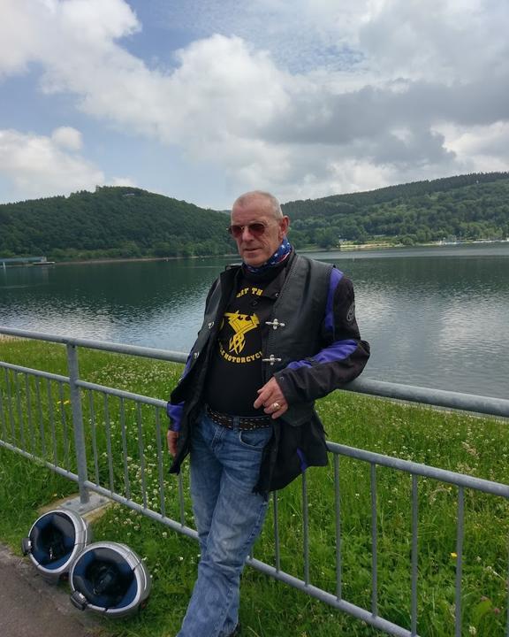 Leuchtturm am See