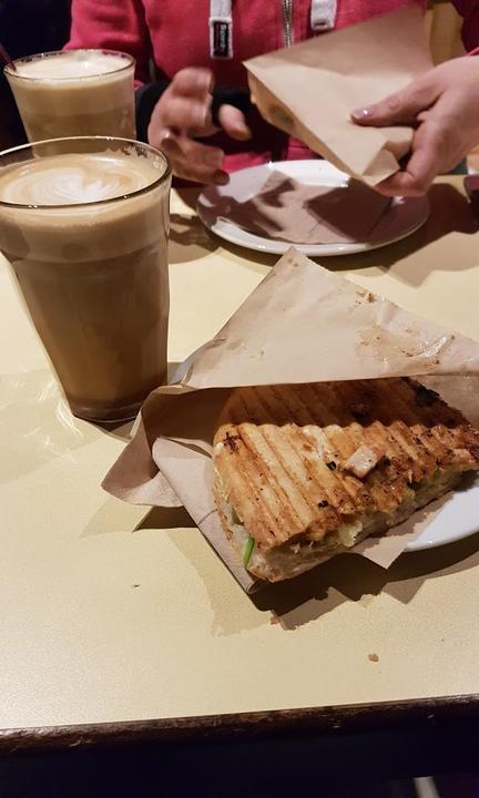 Woyton in der Höhle