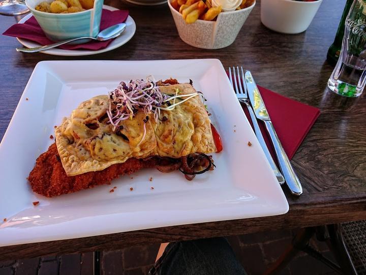 Hugo Brasserie & Bar