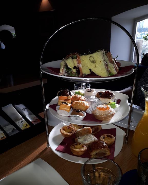 Hugo Brasserie & Bar