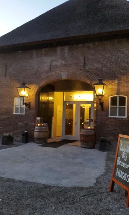 Hugo Brasserie & Bar