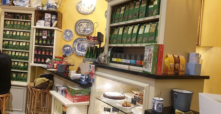 The Victorian House Sconery & Tea to Go