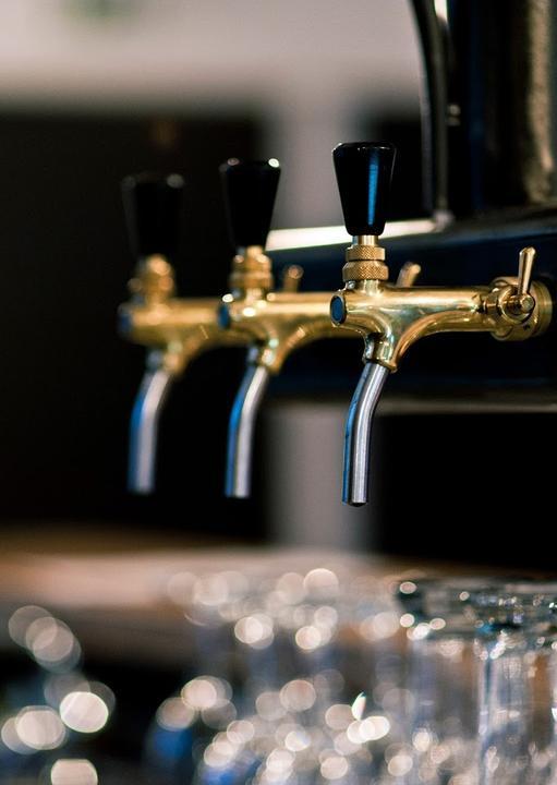 Bata Bar & Billiards