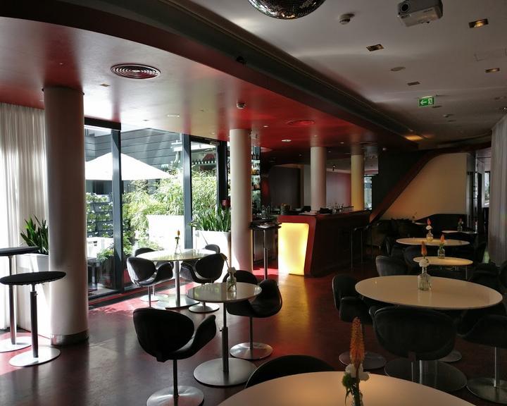 Fox Bar