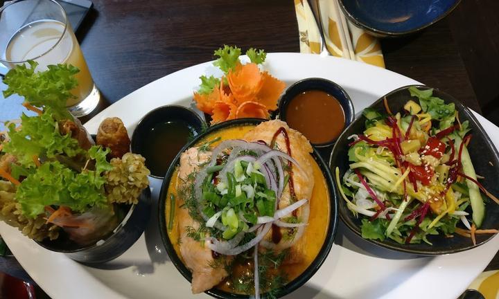 Madami - Mom's Vietnamese Kitchen