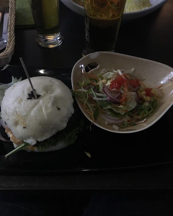 Madami - Mom's Vietnamese Kitchen