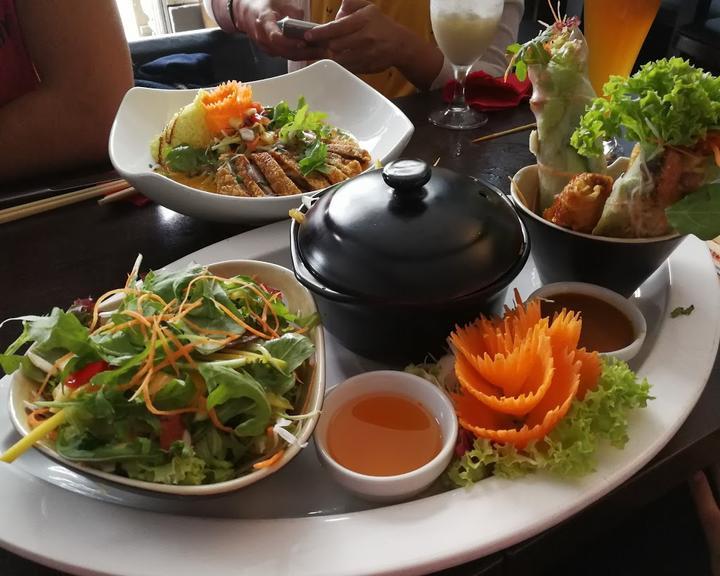 Madami - Mom's Vietnamese Kitchen