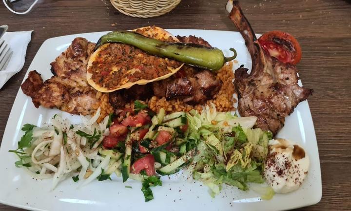 Öz Urfa Döner Salonu
