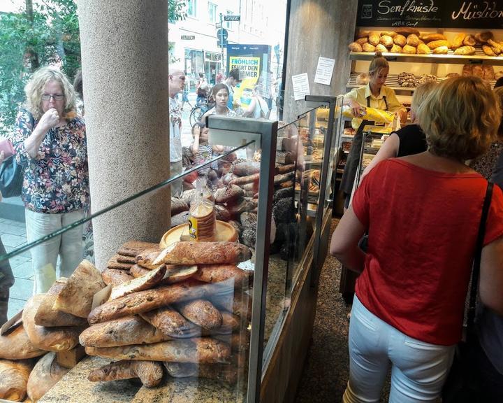 Baeckerei & Eiscafe Bich Ha