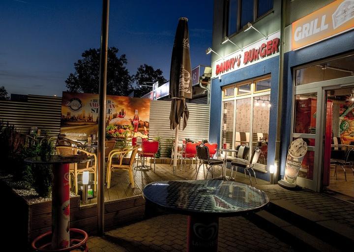 Danny's Burger & Grill