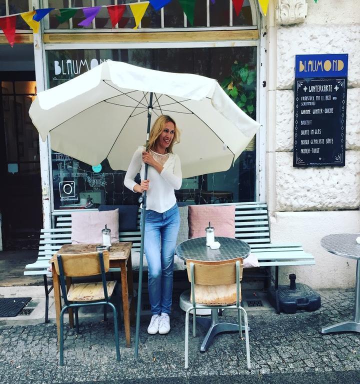 Cafe Blaumond