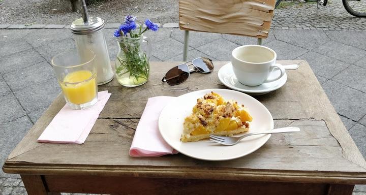 Cafe Blaumond