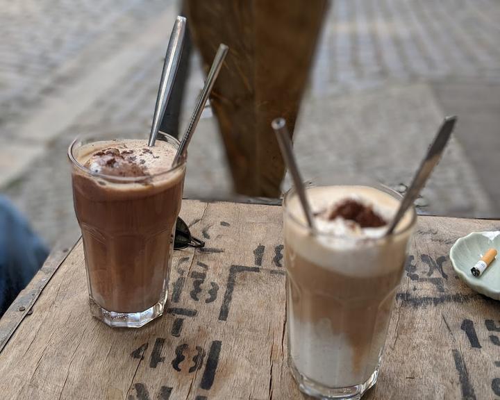 Cafe Blaumond