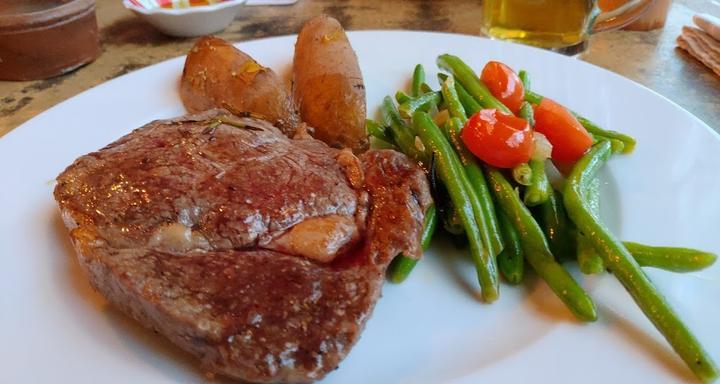 Schlesisch Blau Restaurant