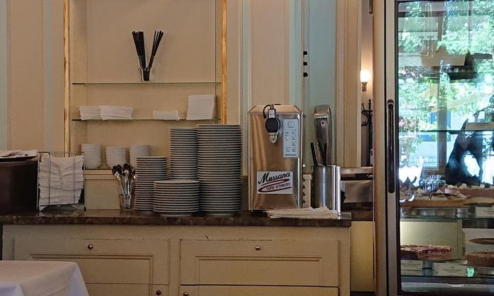 Cafe Einstein Stammhaus
