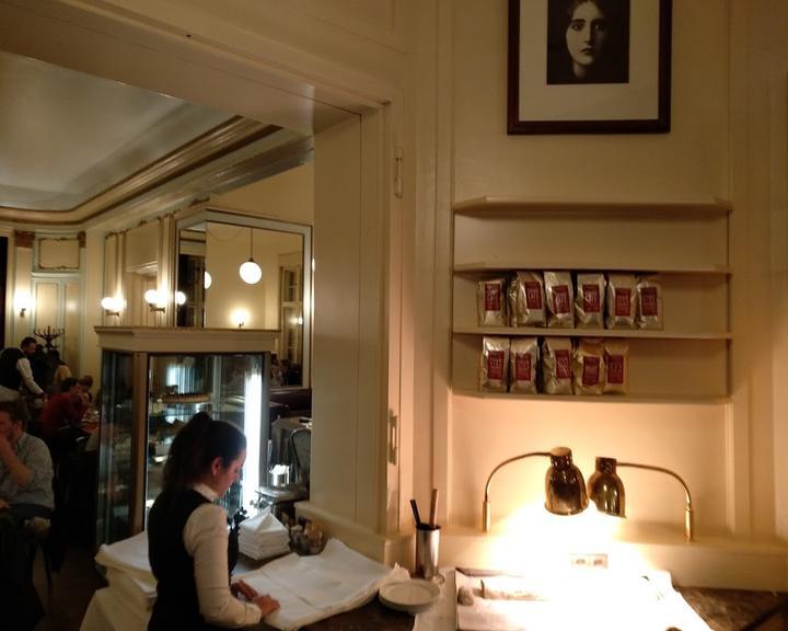 Cafe Einstein Stammhaus