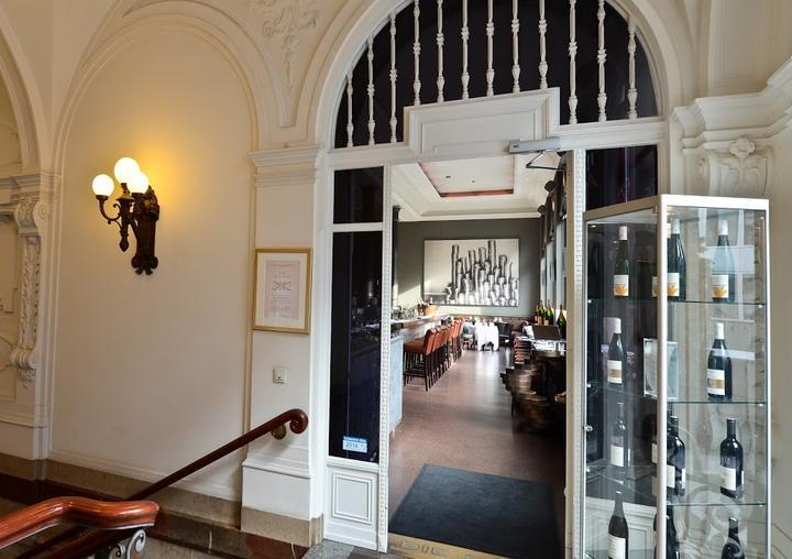 DIE BANK - Brasserie & Bar