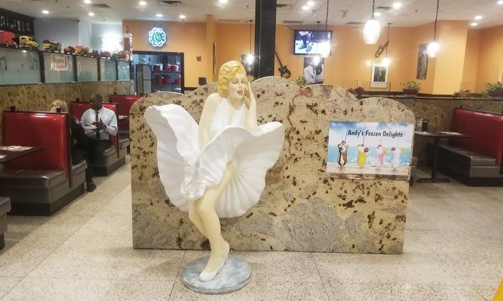 Andy's Diner & Bar
