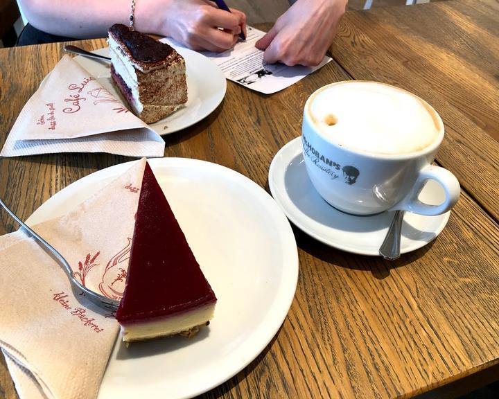 Cafe Luise Kleine Backerei