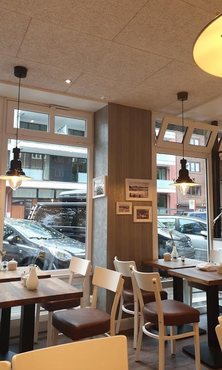 Cafe Luise Kleine Backerei