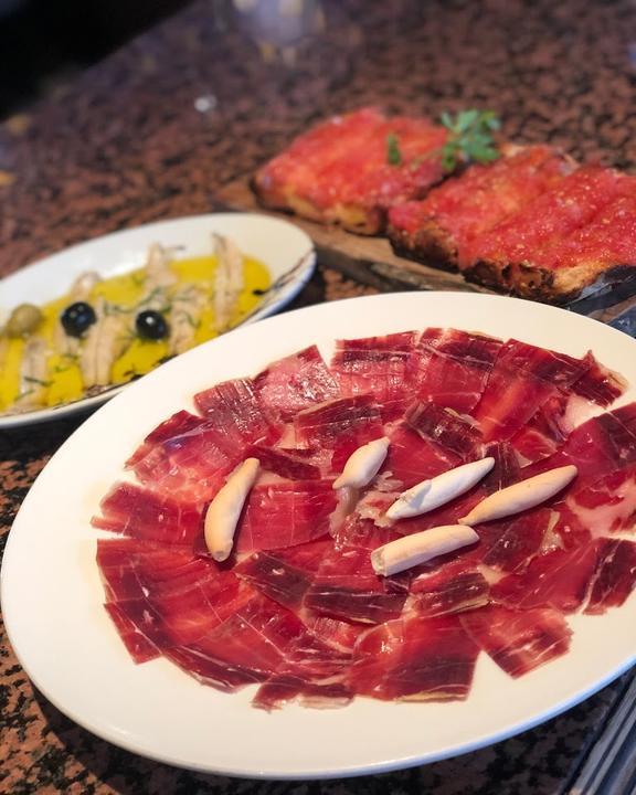 BarceLona Tapasbar & Restaurant