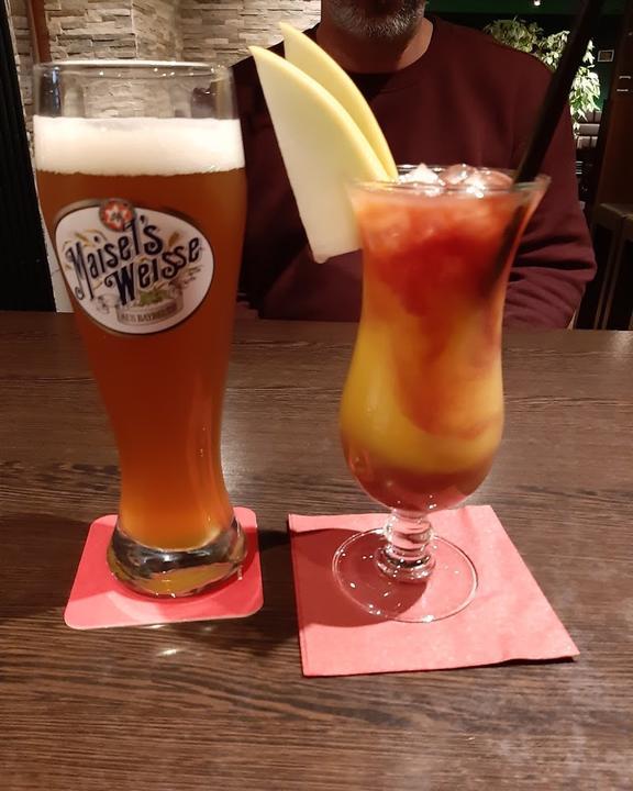 Herr Lehmann Burger & Cocktail