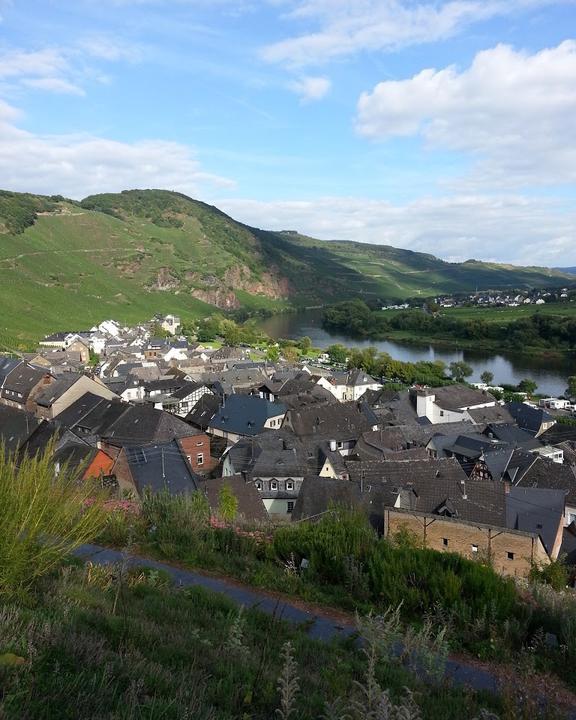 Weinhaus Zehnthof Hotel-Restaurant & Weingut