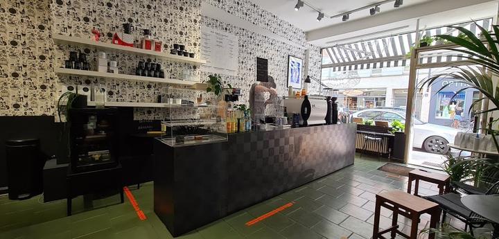 Man Versus Machine Coffee Roasters