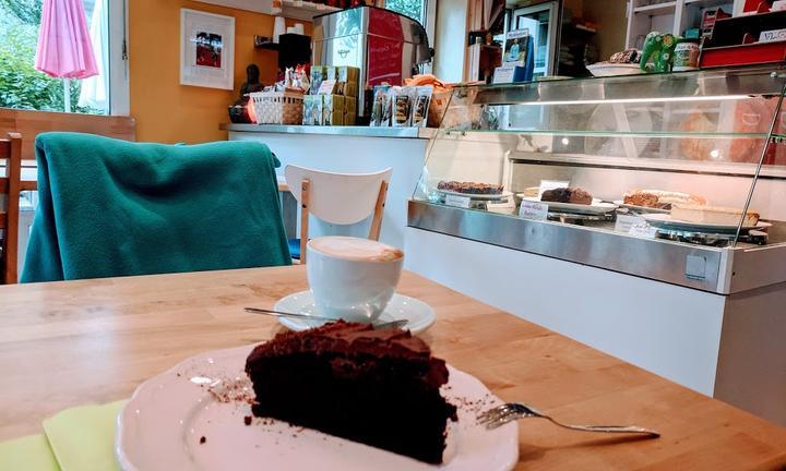 Happiness Heart Cafe