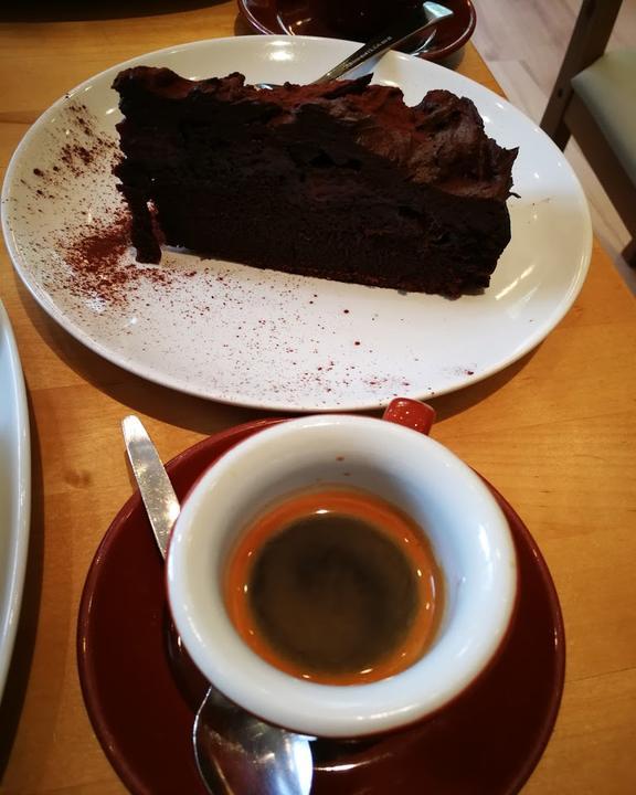 Happiness Heart Cafe