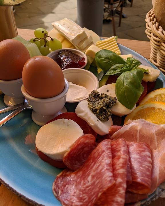 Cafe und Bar Celona