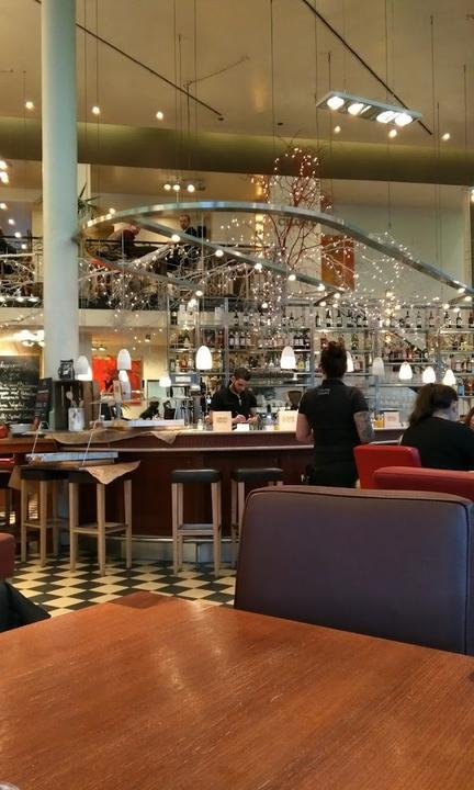 Cafe und Bar Celona