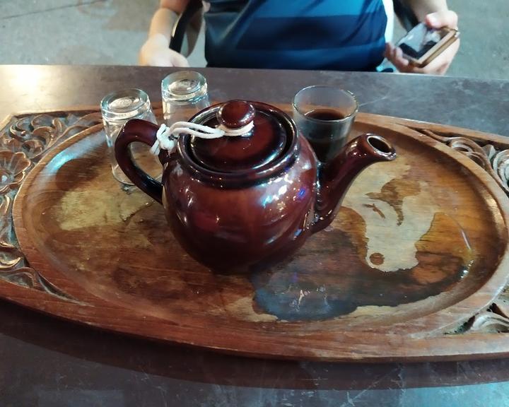 Laufer's Cafe and Bistro