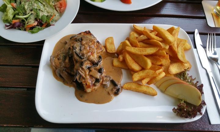 Bistro Melange