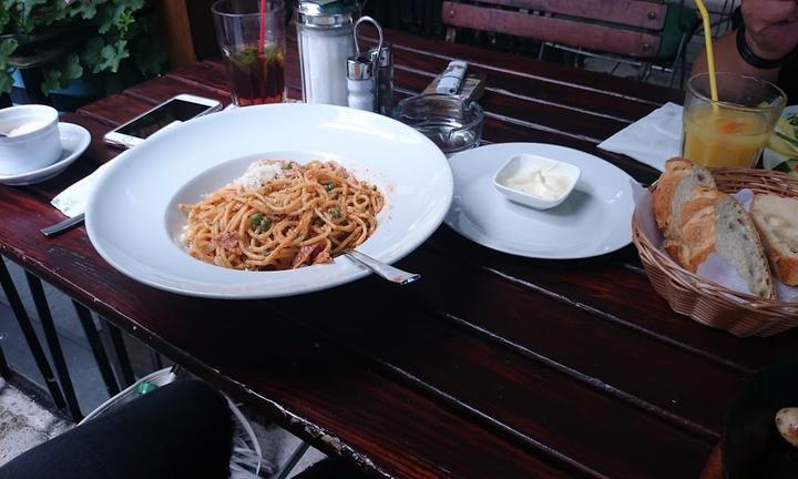 Bistro Melange
