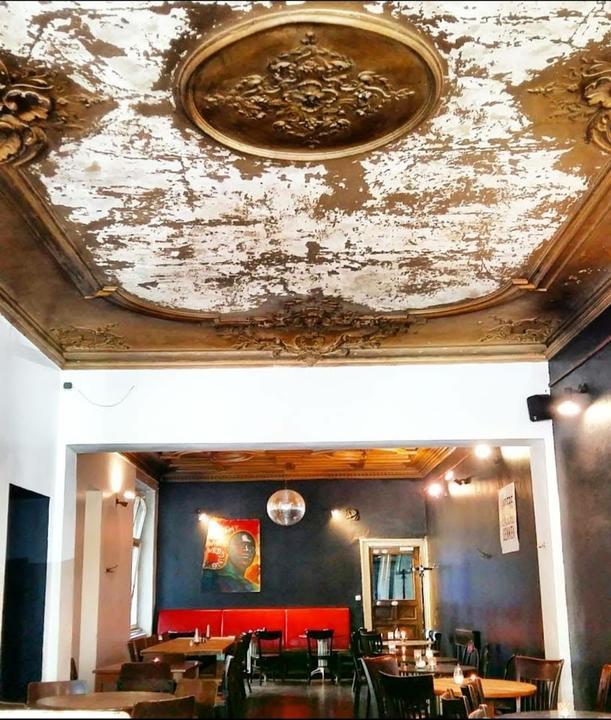 Schwarzes Café